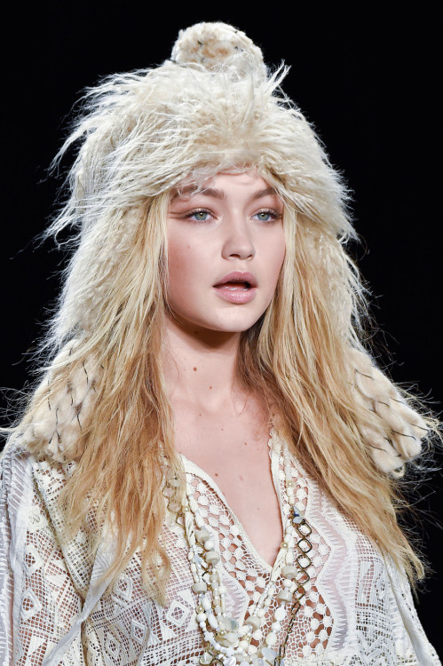 Anna Sui - New York Fashion Week - Fall 2015