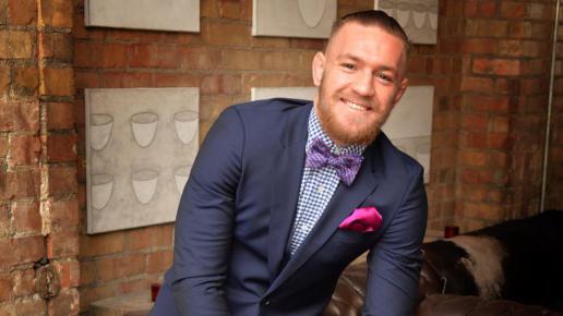 rugbyplayerandfan:  hairyathletes:  notdbd:  Irish fighter Conor McGregor gets naked