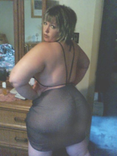 momfacials:  Mom tip #2: Wear see-through clothing to seduce your son. If he acts