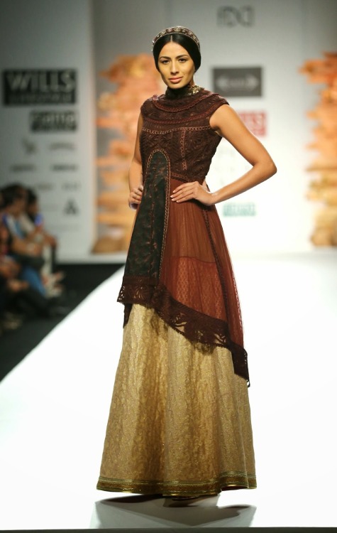 bollywoodishtyle: WIFW AW 2014: Soltee by Sulakshana Monga