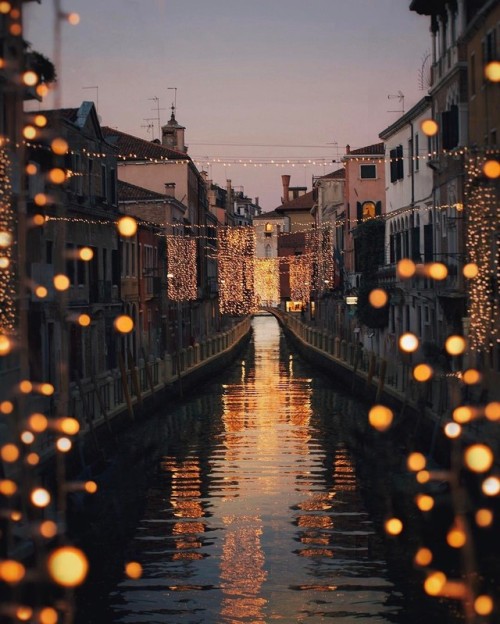 wanderlusteurope:Canal lights, Venice, Italy