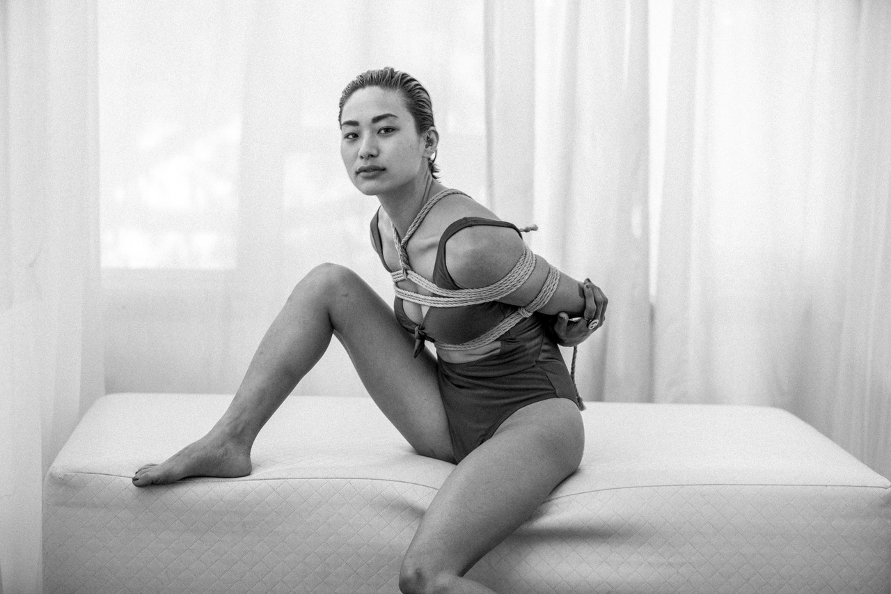 marcuslikesit:  Jessie Oh came by @ropesu.nyc to revisit:https://vimeo.com/249768301photography