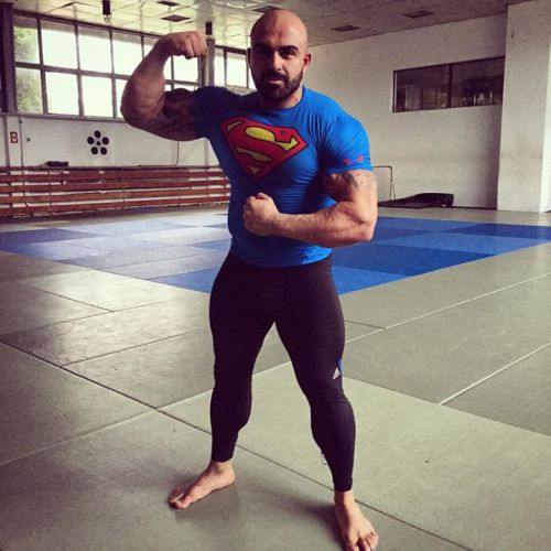 brutalmass:  Akop Szostak.