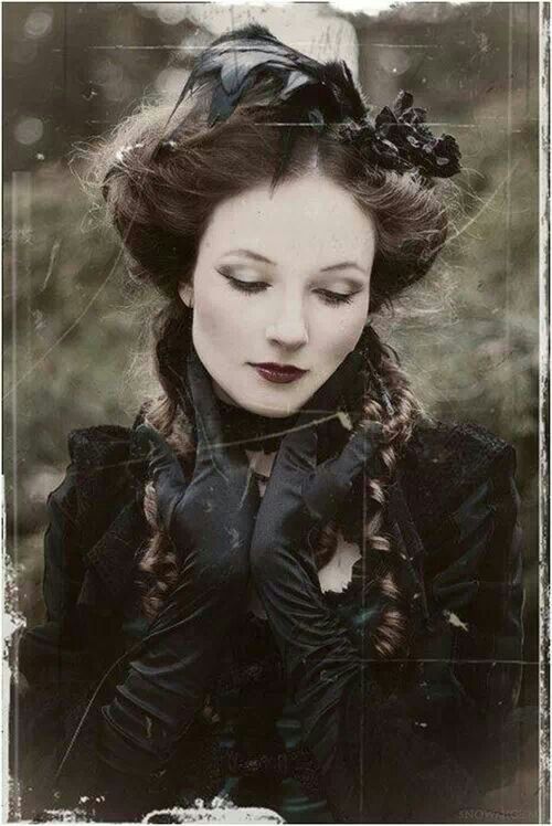 victorian-gothica:Victorian Goth