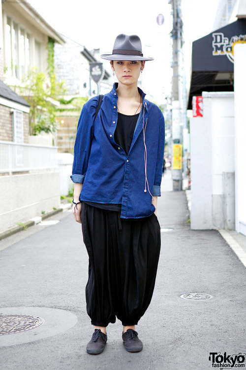 Student from HK wearing Yohji Yamamoto &amp; April77 on the street in Harajuku.
