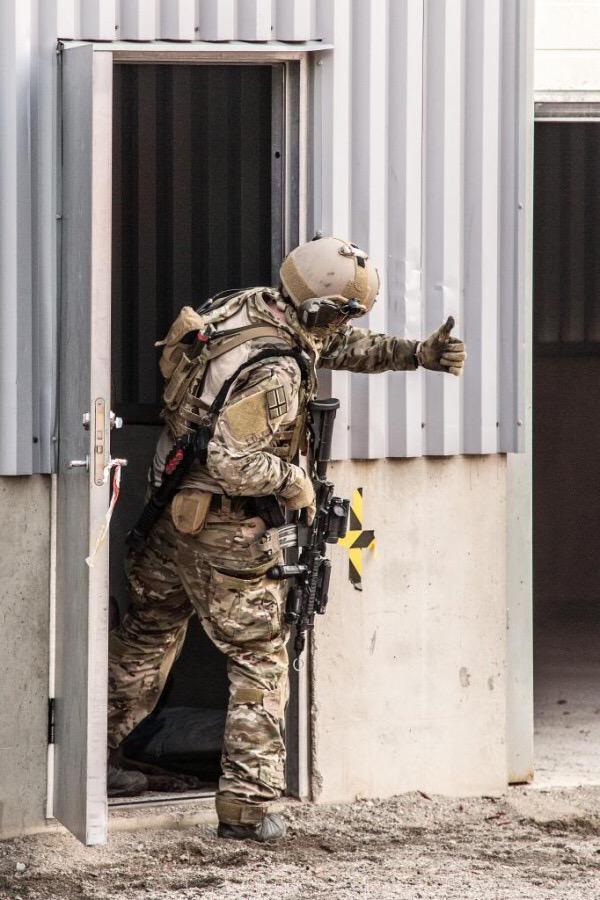 sofas-tactics:   special-operations:  When you take out all the terrorists  (via
