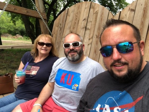 Enjoying red, white, and blue wine slushes with my bff and my madre! #wineslush #doitforthegram #friendsforlife  (at KC Wine Co.)