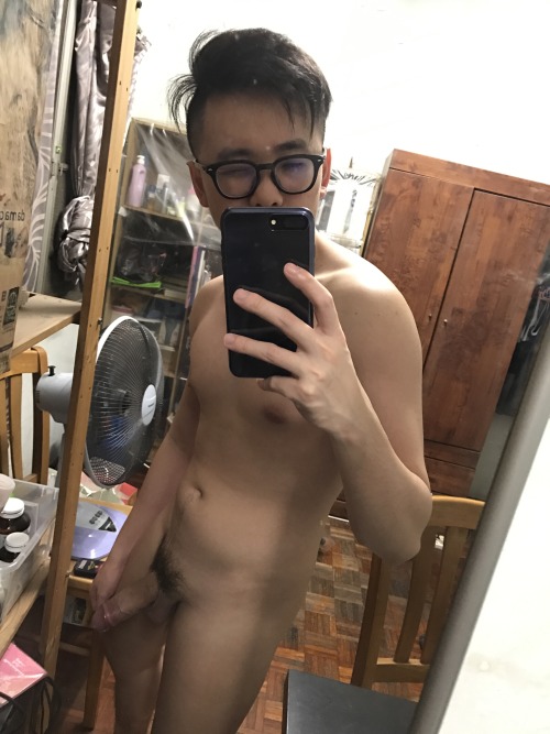 pluboymy: singaporepride: Malaysian guy - Willeo Soeurs Willie from Klang ,I like him so much