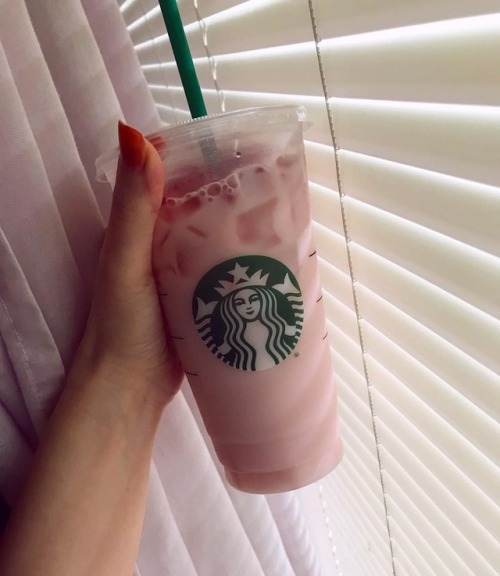 princess-justyne:It’s still too cold for iced drinks but ohhh wellll‍♀️