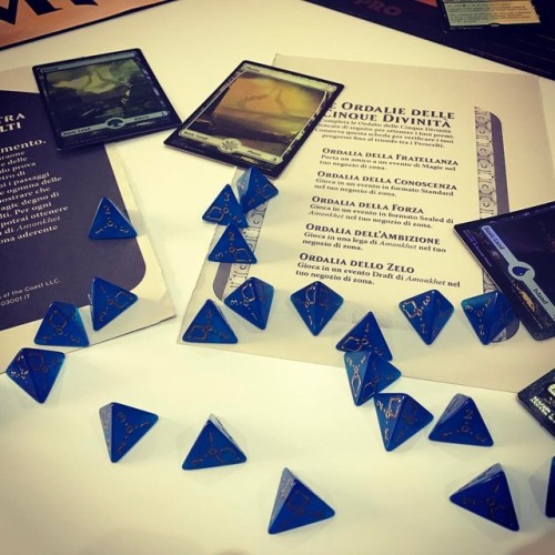 mtg-realm: Magic: the Gathering - Amonkhet D4  You could score a four-sided dice for Trials particip