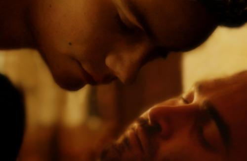 captaintinymite:“Let’s Ge Lost (There’s Nothing for Me Here but Pain)”TW Au: Road tripAfter tragedy,