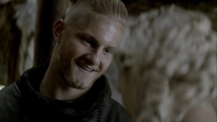 Does anyone have this hairstyle from bjorn ironside in vikings : r
