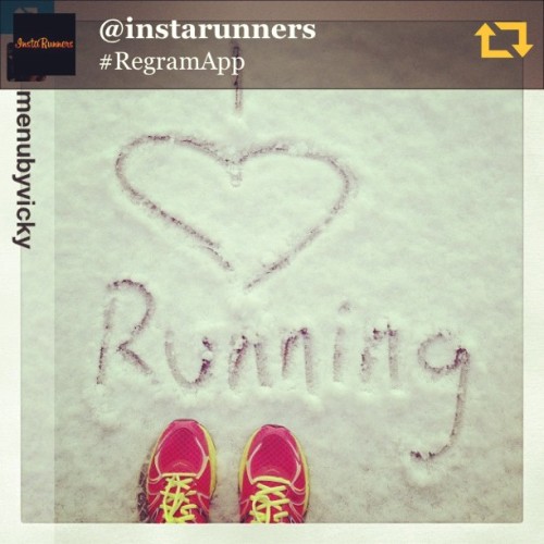 RG @instarunners: I ❤ Running #snow #Repost from @menubyvicky #instarunners #running #photooftheday 