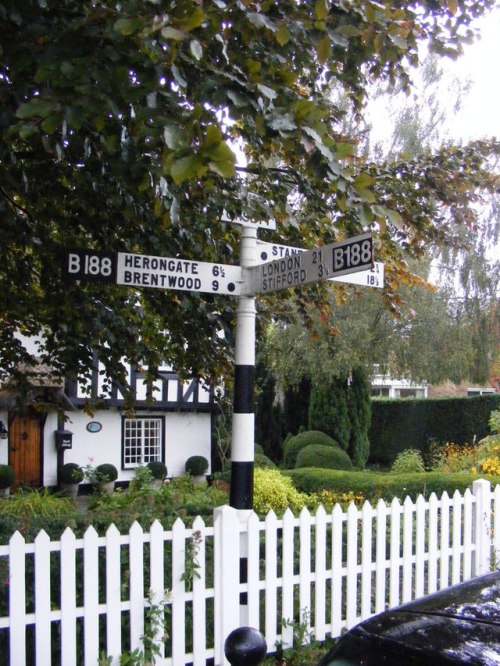 Old signpost, Rectory Road, Orsett