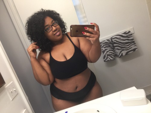 honeydippbih: Not only have I gained weight, I’ve gained 40+ pounds. I’m touching 260. T