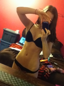 realgirlfitspothinspo:  Submitted by: http://itsbettertobenumb.tumblr.com/