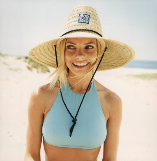 analogwerk:  Jaime Pressly photographed at the beach in Miami circa. 1999