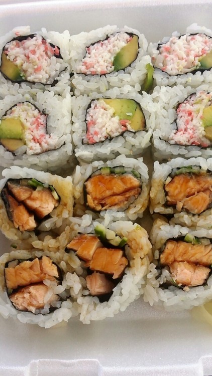 idreamofsushi: itzamitza: idreamofsushi Today I was dreaming of sushi, And I made that dream a reali