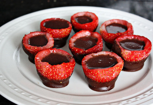 foodluxury:  Love Food? This blog is for you. 