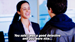  #you think i’m gorrrrrgeous #you want to kiiiiiiiiss me   I don’t even watch this show but I love all the .gifs I’m seeing about it.