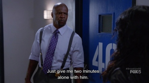 molly23:I didn’t know Patrick Rothfuss was on B99!