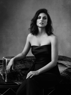 kn0wy0u:  Morena Baccarin  @ kn0wy0u.tumblr.com   Love this woman,  she is perfect