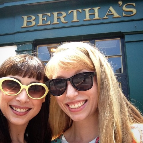 We ate #Berthasmussels! They were pretty delicious. #baltimore with @verronica_ #models #Berthas #Bm