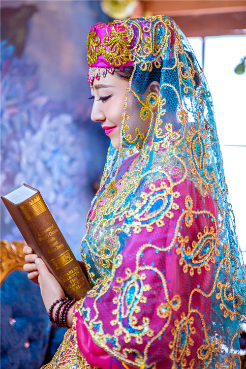 stopdisrespectingculture:  hijabby:  Chinese Muslims  Hui people from China 