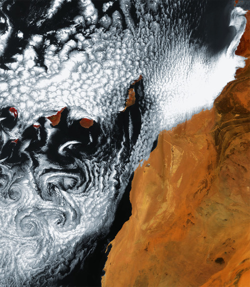martinekenblog:  Observing the Earth: Incredible Satellite Photos of Earth from the European Space Agency 