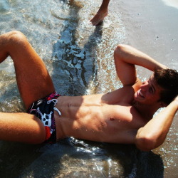 jockzone:  iOS http://bit.ly/17sSrDHAndroid