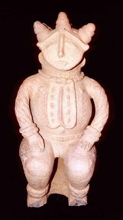Porn Pics ukpuru:  Left: An anthropomorphic female