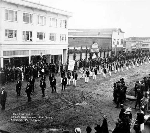 Carpenters Union Labour Day Parade in Anchorage (Alaska, September3rd, 1917).