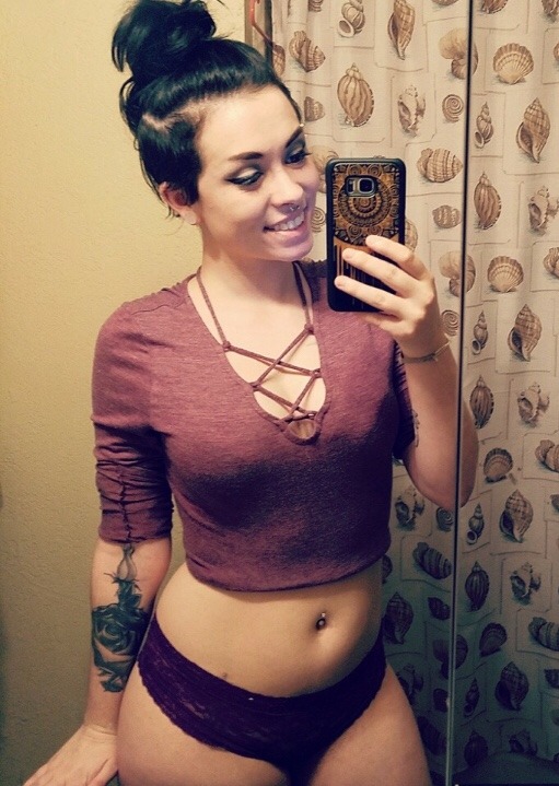 bestofhomemadeporn:  &lt;3
