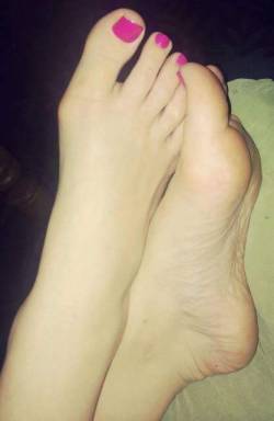 Female Toes Arches Feet