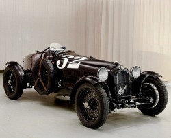 utwo:  1932 Alfa Romeo 8c Monza© hymanltd