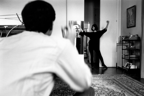 barcarole:Sophia Loren and Anthony Perkins in Paris, France, 1962. Photos by Elliott Erwitt.