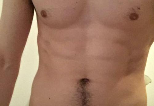 countryboysgonewild:  100 notes and I’ll post a video of him cumming  Hot! I wanna see it!