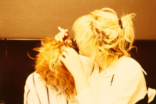 Kurt Cobain & Courtney LoveCourtney’s Sun conjuct Kurt’s MoonThere is a strong feeling of belong
