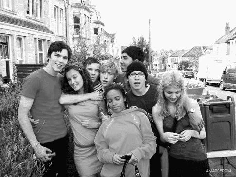 amargedom:  generation 1 - skins (2007)