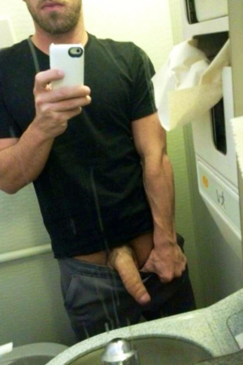uncutmecos: sublimecock: Public Transportation.