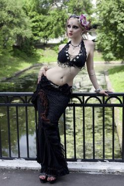 bewitchingmonique:  steampunk-girl:  Steampunk