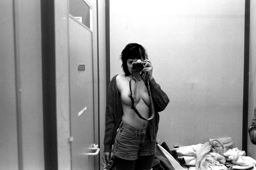 noorannmatties:self portrait in thrift store dressing room