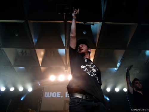 another-disappointment:  Photo I took last night during Woe Is Me’s set in Ft. Lauderdale, Florida