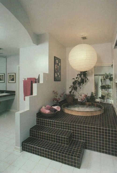 househunting:80s bathroom aesthetic