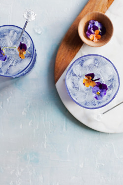 monchichitamberine:  sweetoothgirl:    FLEUR COLLINS COCKTAIL     Booze 🍹