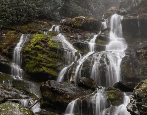 amazinglybeautifulphotography:Catawba Falls of Pisgah National Forest [2048 × 1605] (OC) - Aut