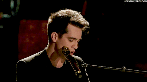 heavenlybrendon:Panic! at the Disco performing Lonely Days on Stayin Alive: A Grammy Salute to The B