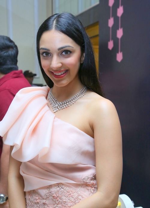  Kiara Adwani Looks Gorgeous At The Launch of Statement Jewelry Exhibition At Taj Krishna Hotel, Hyd