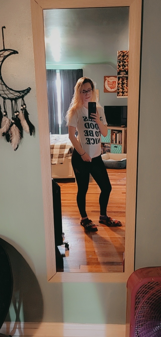 Porn Pics katiiie-lynn:Feels good to be nice 💋💖✨️I