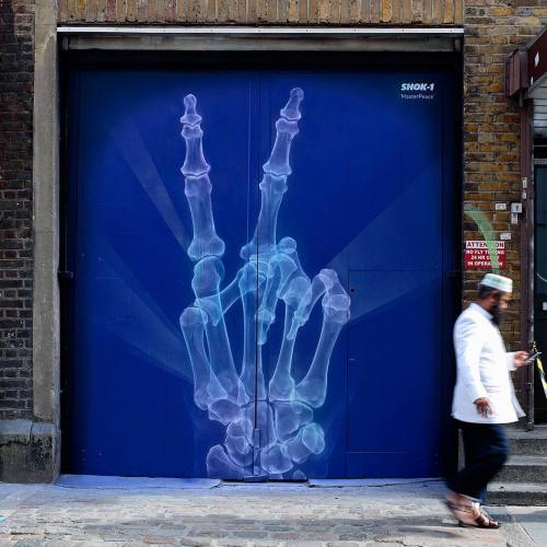 crossconnectmag: Pioneer of Aerosol X-ray Art - SHOK-1 Shok-1 (born 1970) is a British street a